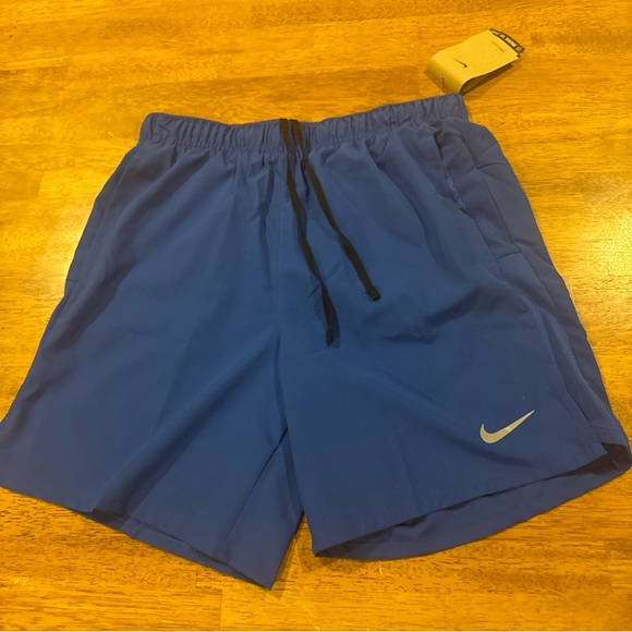 Nike Mens Challenger Running Fitness Shorts Small DV9359 480 Blue New With Tags - Picture 3 of 14